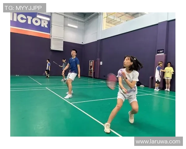 羽毛球战术解析:北京羽毛球队边路渗透体系的创新与应用 羽毛球战术解析:北京羽毛球队边路渗透体系的创新与应用