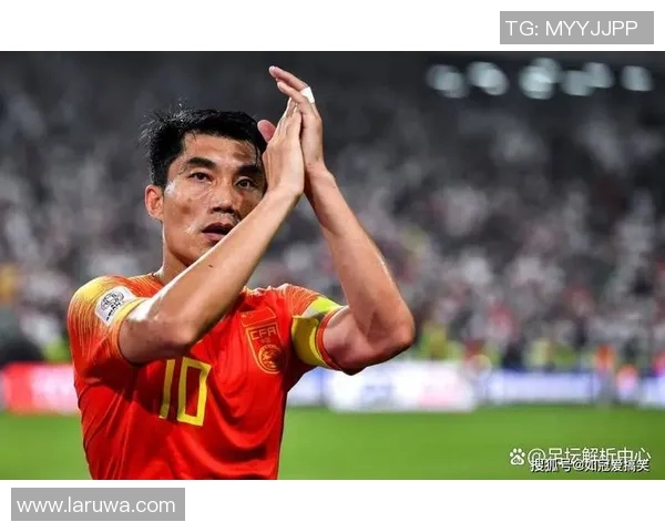 中国老足球明星齐聚重温辉煌岁月共话足球发展新篇章 中国老足球明星齐聚重温辉煌岁月共话足球发展新篇章