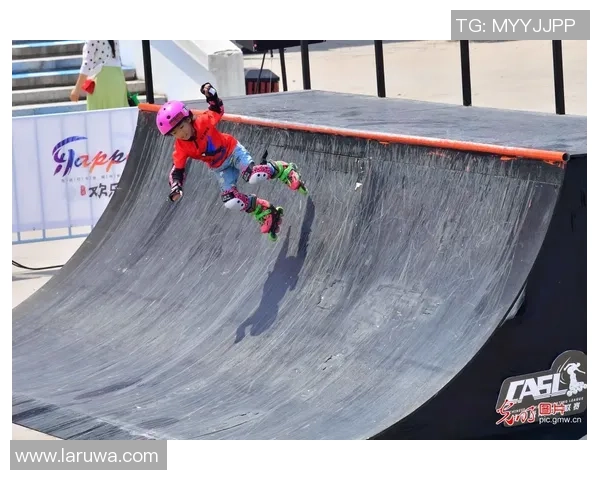 成都极限运动队实力引发热议运动员表现与训练方法成焦点讨论